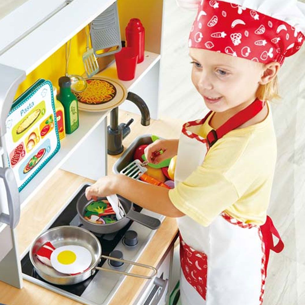 Hape - Deluxe Kitchen With Fan Stove