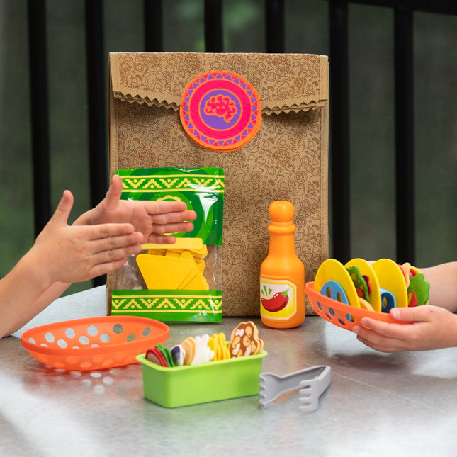 Fat Brain - Pretendables Nacho Set