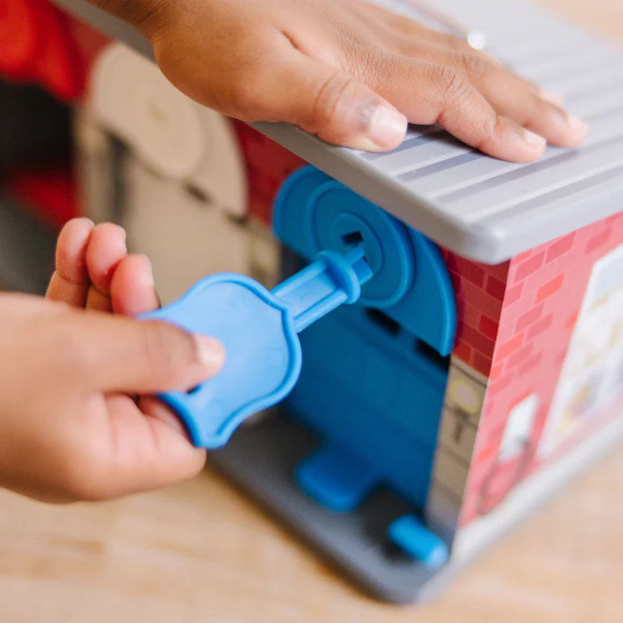 Melissa & Doug Keys and Cars Rescue Garage