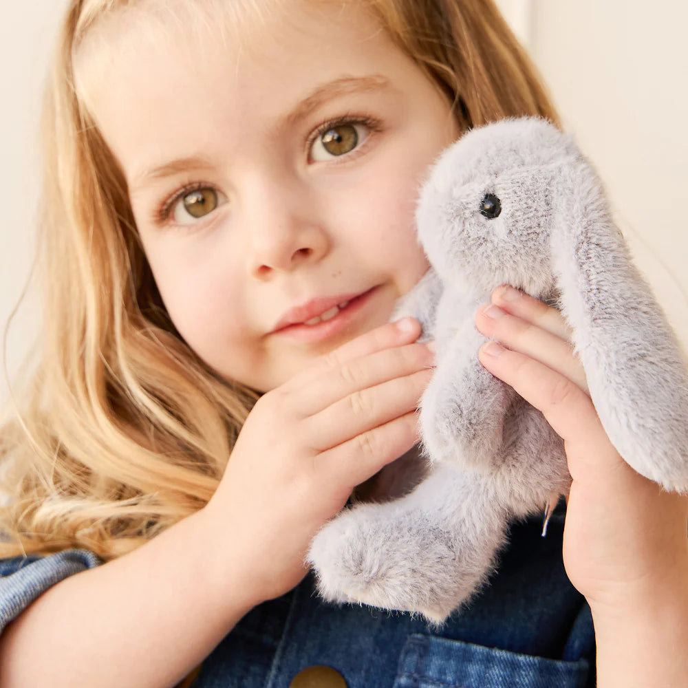 Snuggle Bunnies - Penelope Keyring Silver
