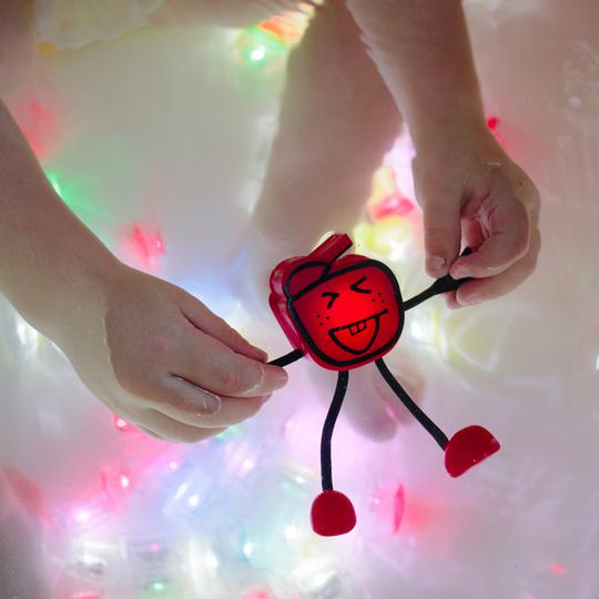 Glo Pals - Light Up Sensory Bath Toy Sammy (Red)