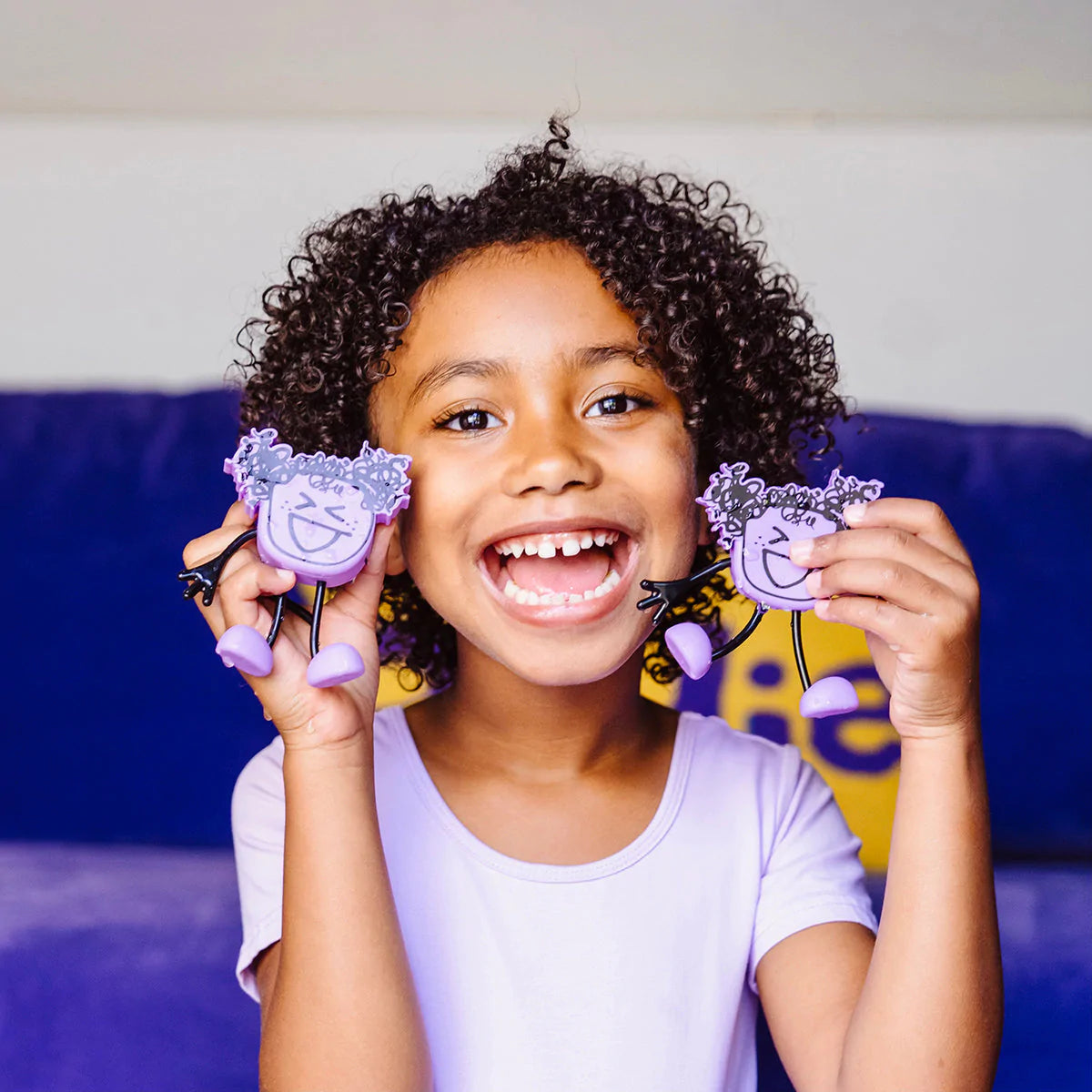 Glo Pals Light Up Sensory Bath Toy Lumi (Purple) The Play Room